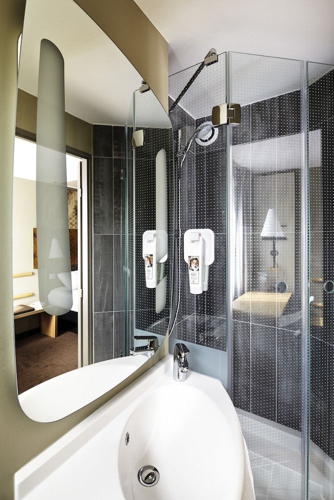 Foto de ibis Paris Gare du Nord Chateau Landon 10ème Hotel