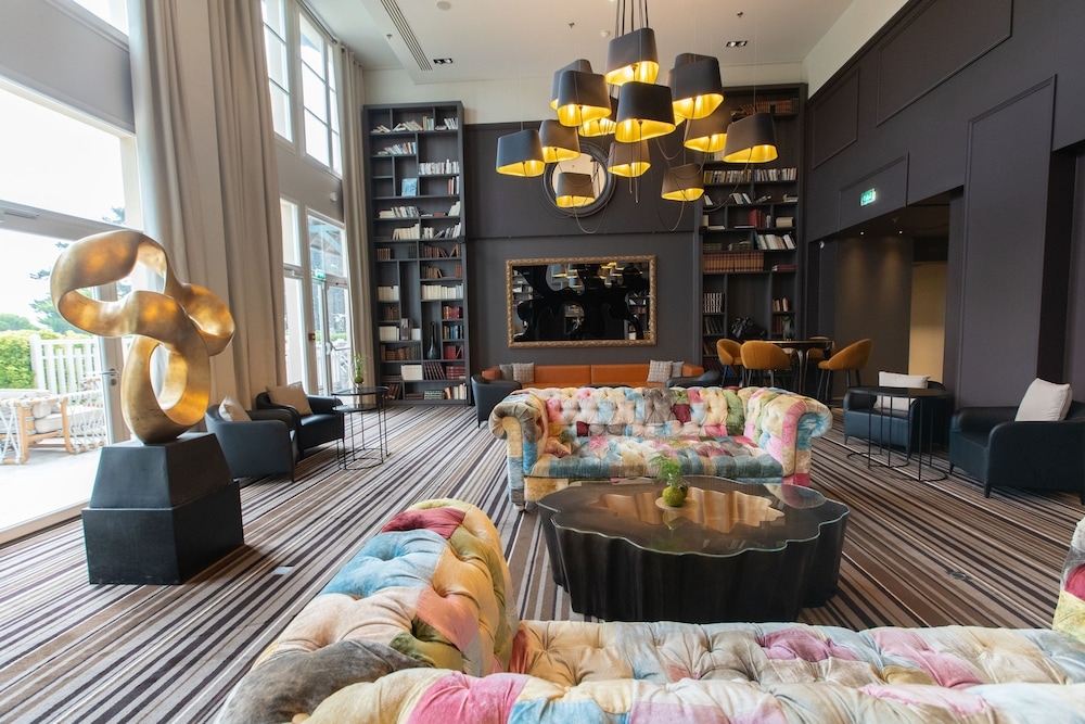 Foto de Renaissance Paris Hippodrome De St. Cloud Hotel