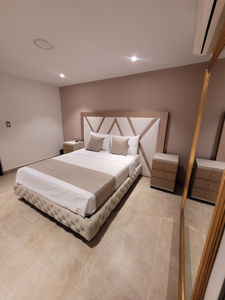 Hotel Med 33, Medellín
