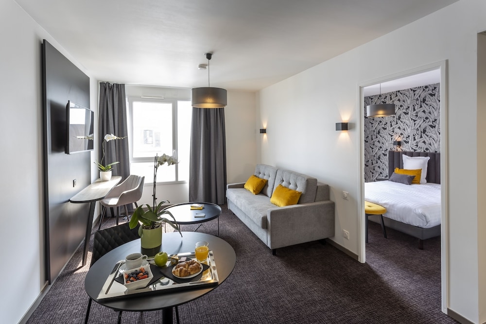 Foto de Nemea Appart Hotel Europe Velizy Villacoublay
