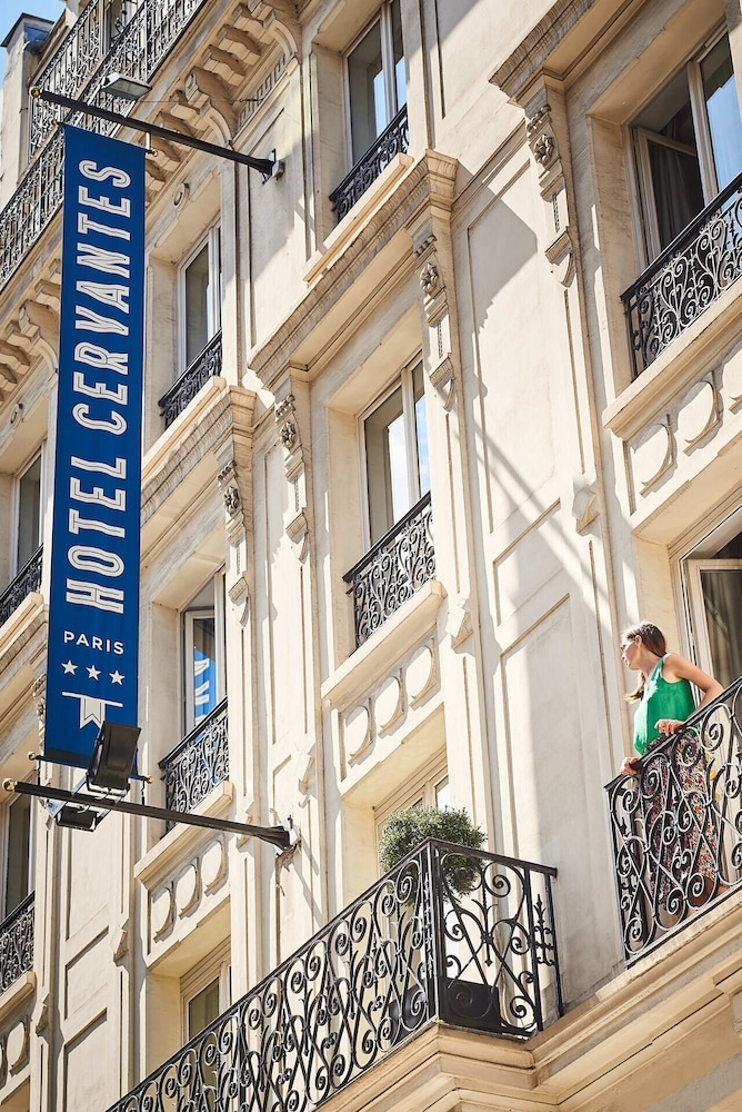 Hôtel Cervantes by Happyculture