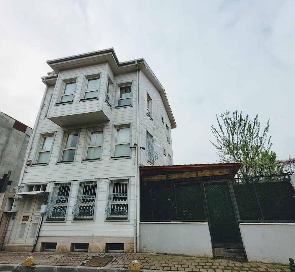 Masif House, Estambul