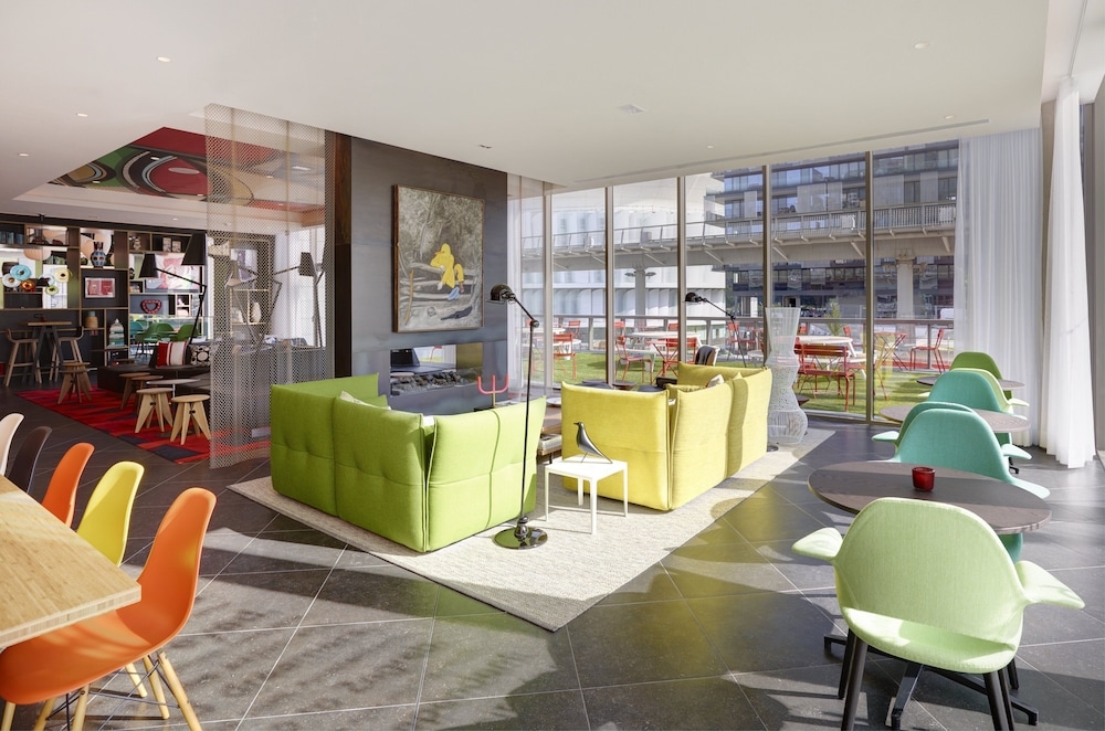 Foto de citizenM Paris la Défense
