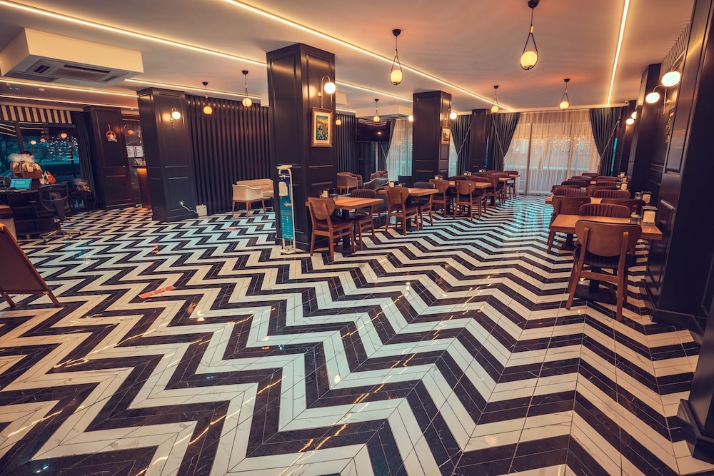 Foto de Express Plus Hotel
