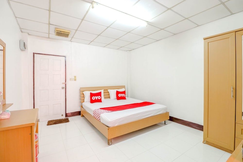 Foto de OYO 525 MRT Phetkasem 48 Place