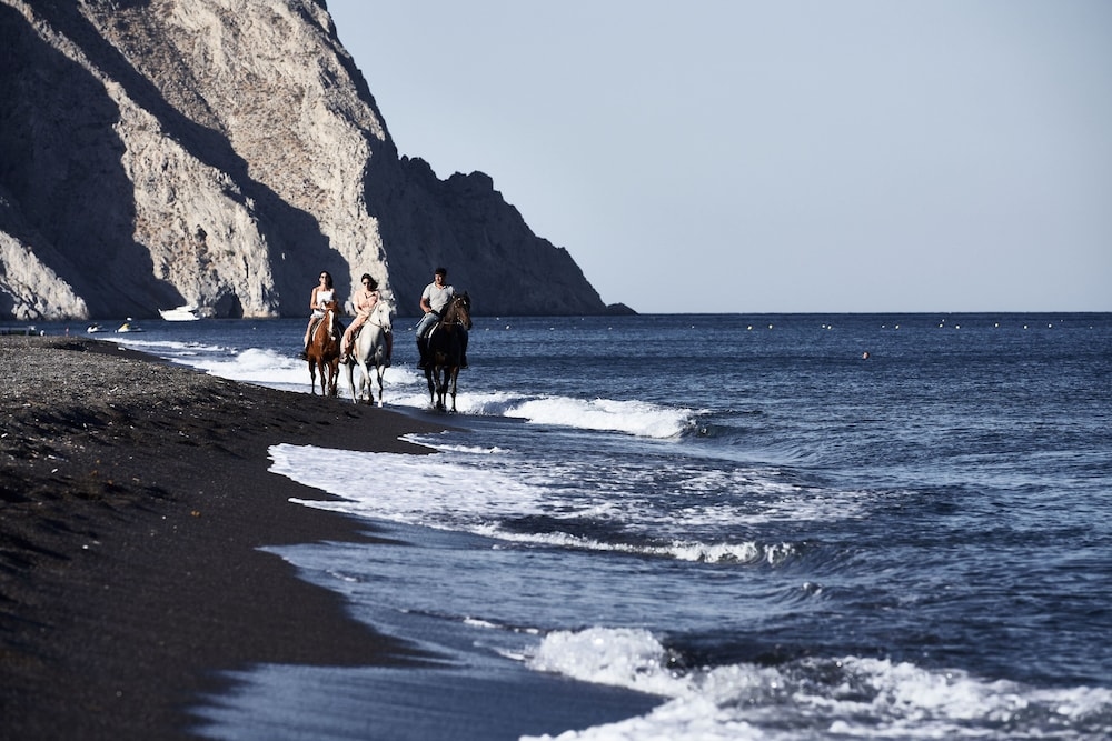 Foto de Mystique, a Luxury Collection Hotel, Santorini