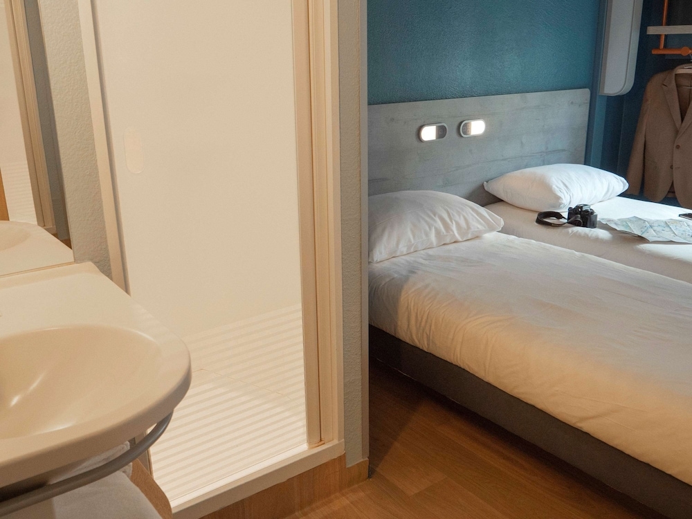 Foto de ibis budget Paris Porte d'Orleans