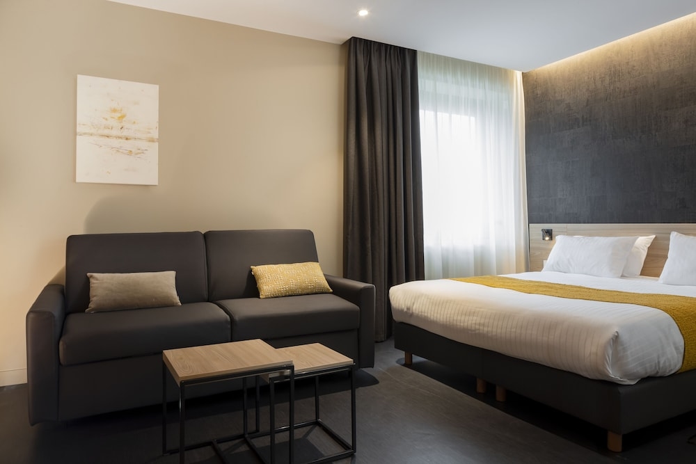Foto de 37 Lodge La Défense Courbevoie