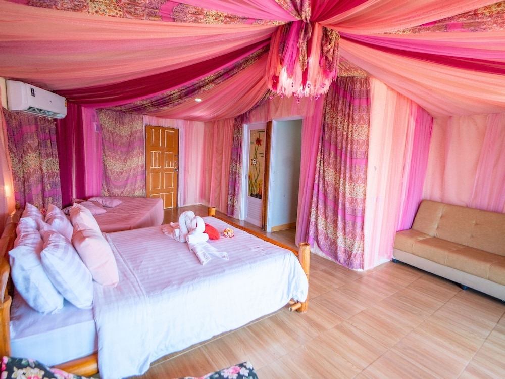 Foto de Paree Hut Resort Koh Sichang