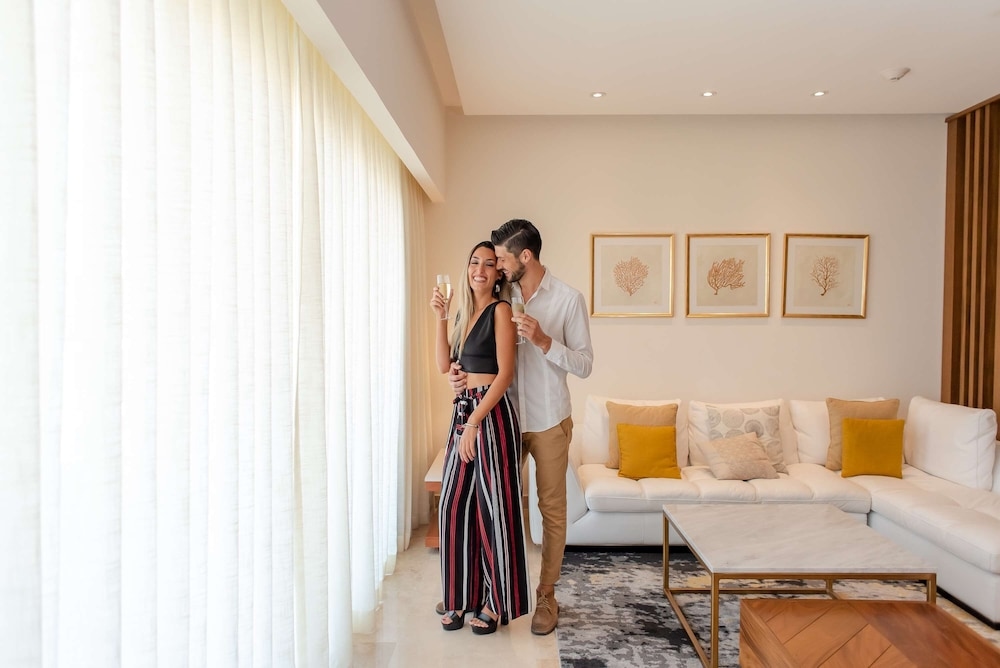 Foto de The Reef 28 Hotel & Spa - Luxury Adults Only - All Suites