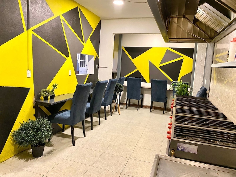 Foto de HOSTAL CONDESA