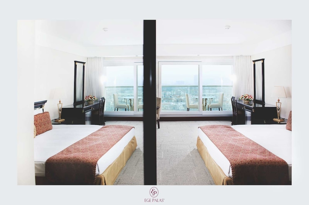 Foto de Ege Palas Business Hotel