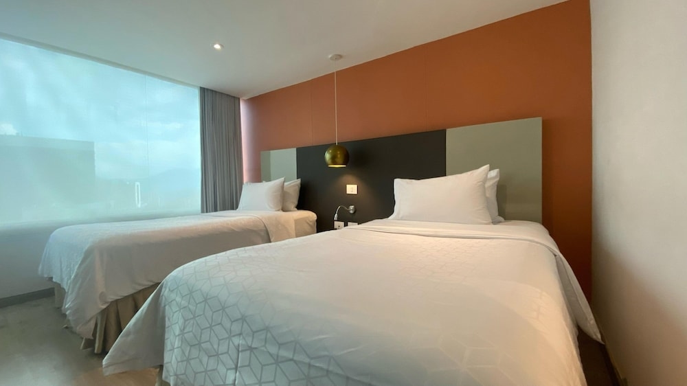 Foto de Holiday Inn Express Medellin by IHG
