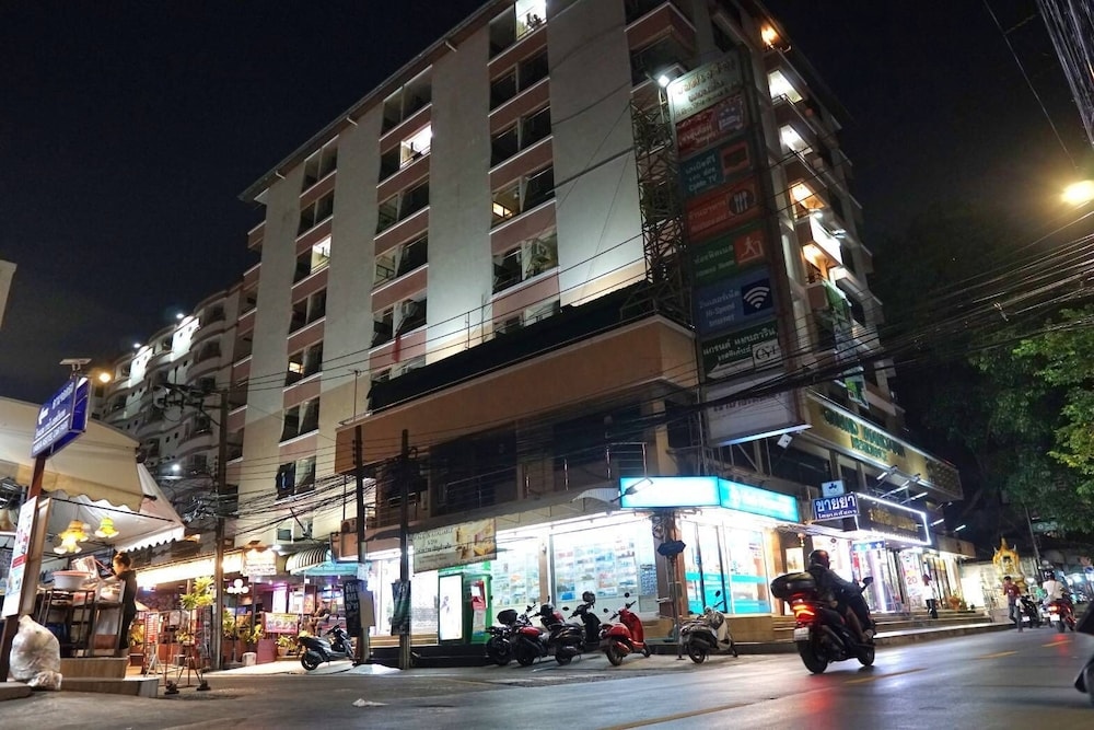Foto de Hotel Grand Mandarin Latphrao 130