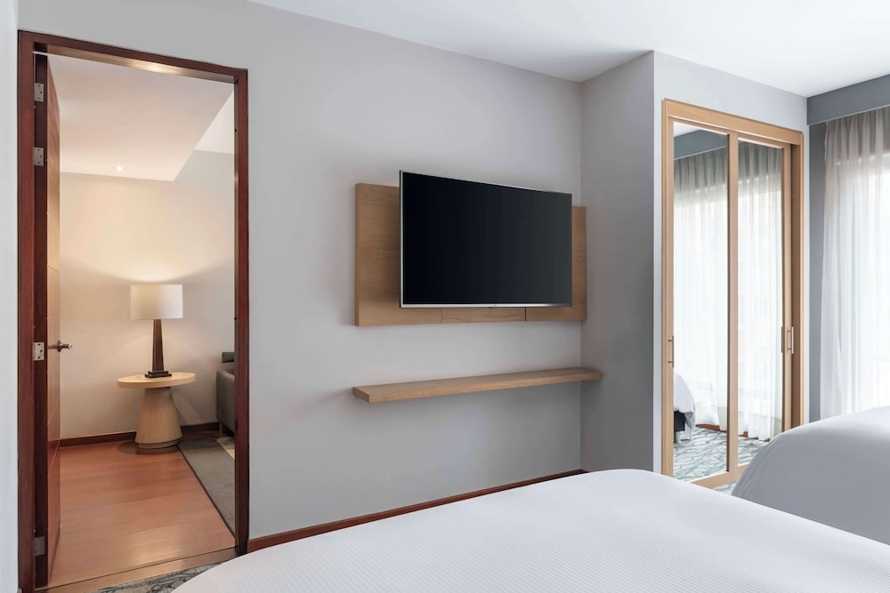 Foto de Doubletree By Hilton Bogota Calle 100,Co