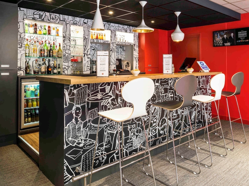 Foto de ibis Paris Pont De Suresnes
