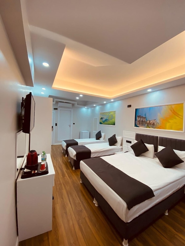 Foto de Hodegon Suite Hotel