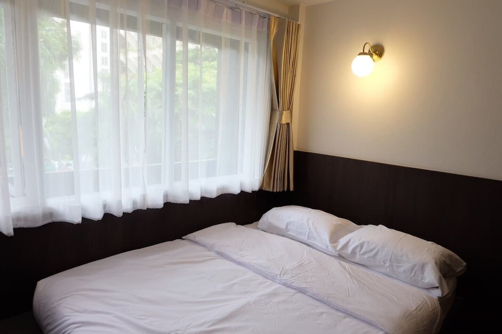 Four Sisters Homestay - Hostel