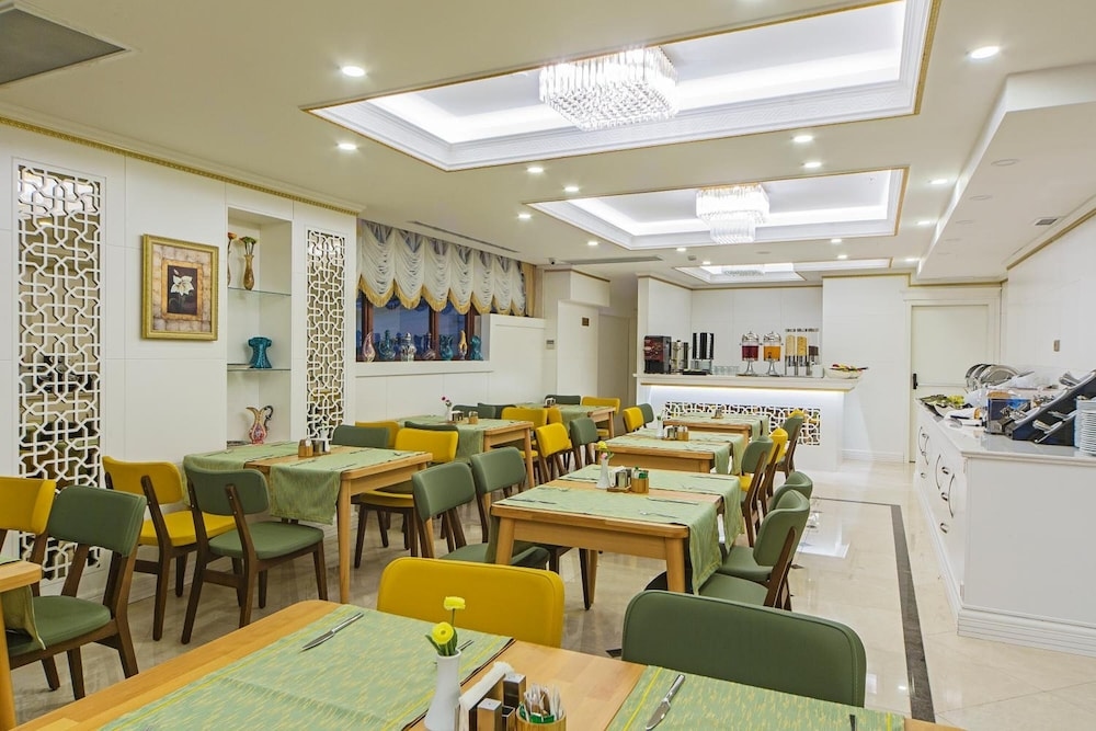 Foto de Grand Naki Hotel