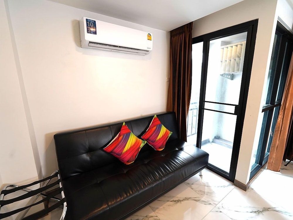 Foto de RoomQuest Sukhumvit 36 BTS Thonglor