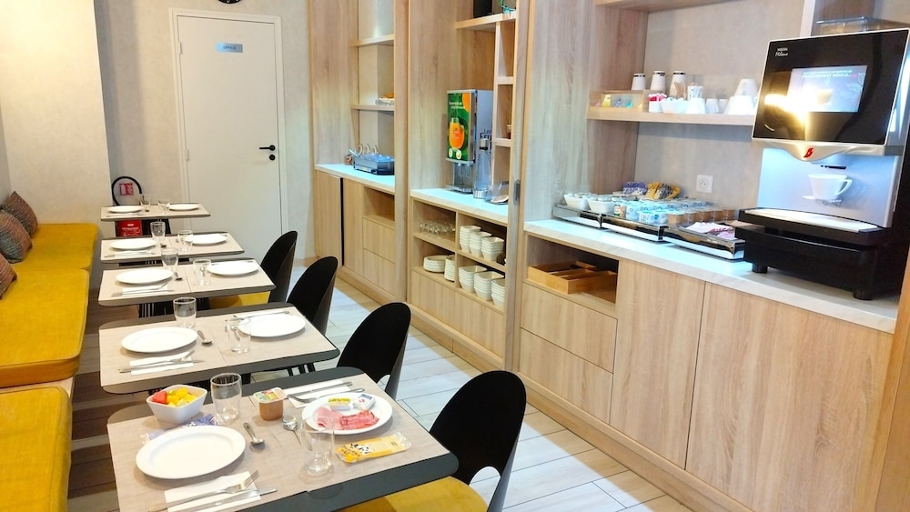 Foto de Avia Saphir Montparnasse