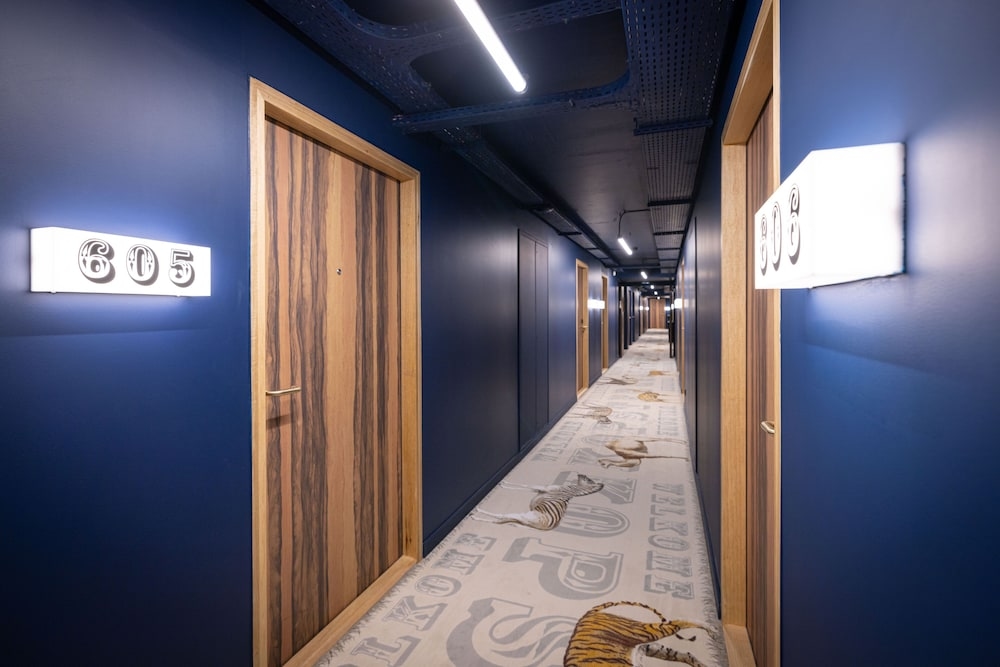 Foto de KOPSTER Hotel Residence Paris Colombes