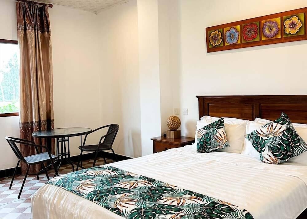 Foto de Crown Royale Hotel & Lounge