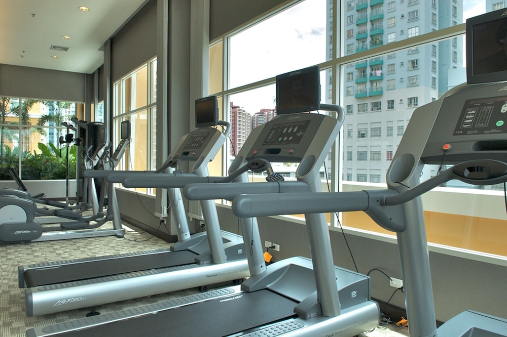 Foto de The Narathiwas Hotel & Residence Sathorn Bangkok