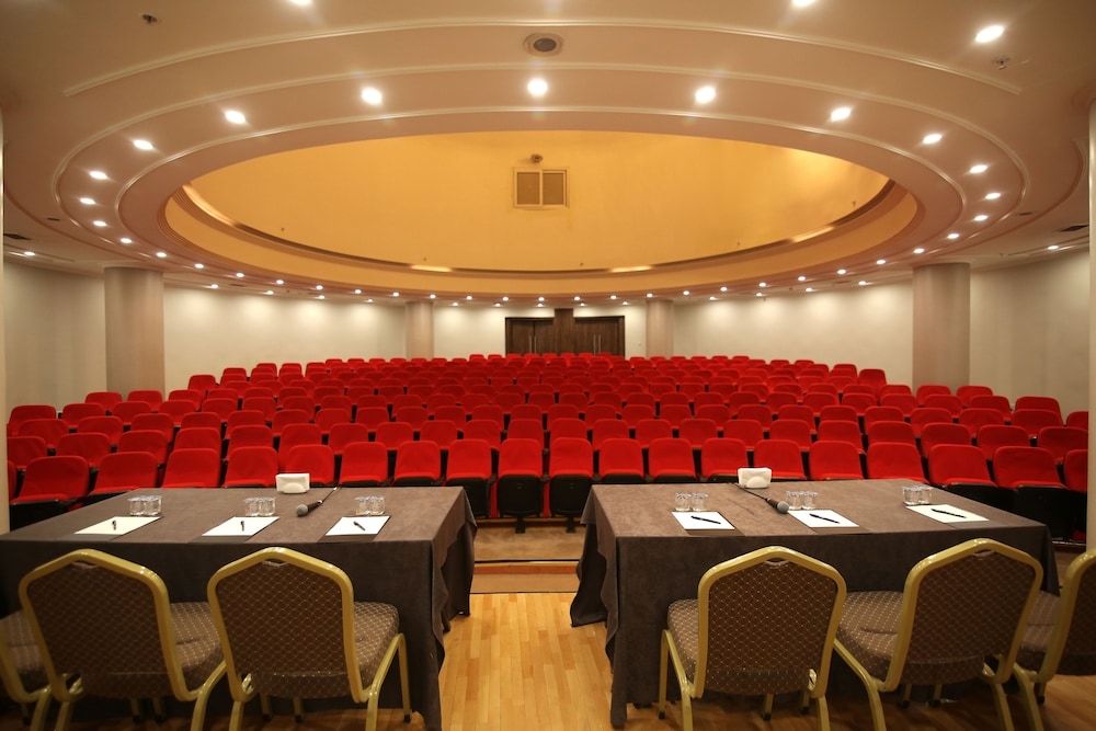 Hotel Excellence Inn