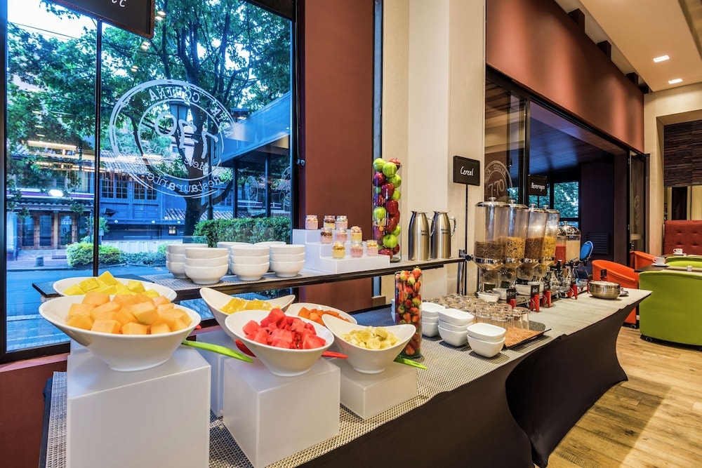 Foto de Embassy Suites by Hilton Bogota - Rosales