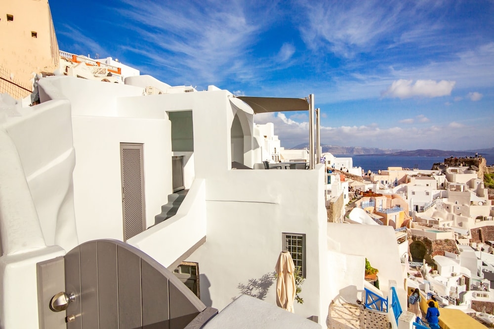 Theodora Suites - Adults Only