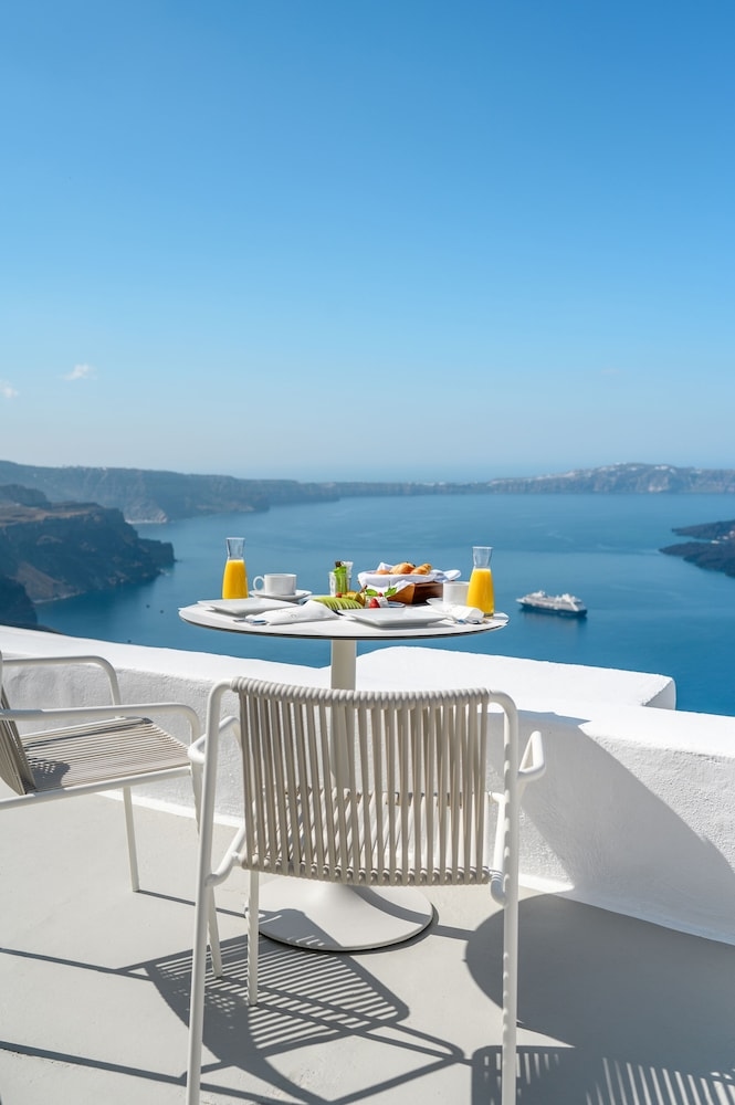 Foto de Iconic Santorini by Sandglass