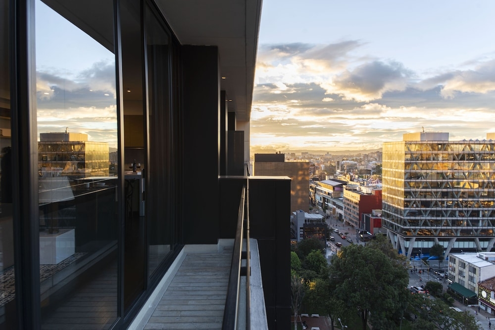 8010 Urban Living Luxury Home Experiences., Bogotá