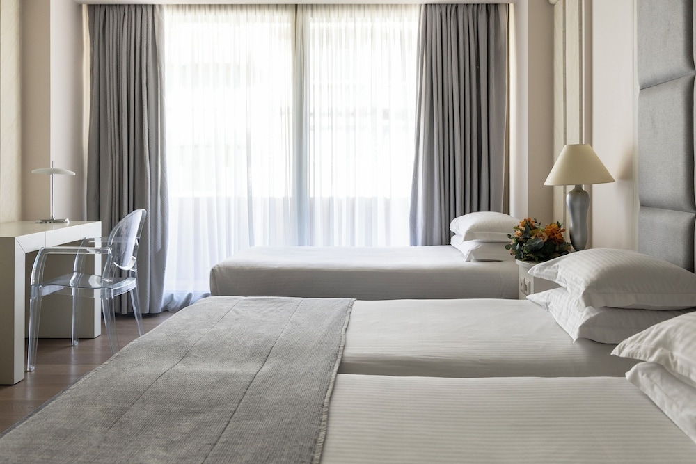Foto de NJV Athens Plaza Hotel
