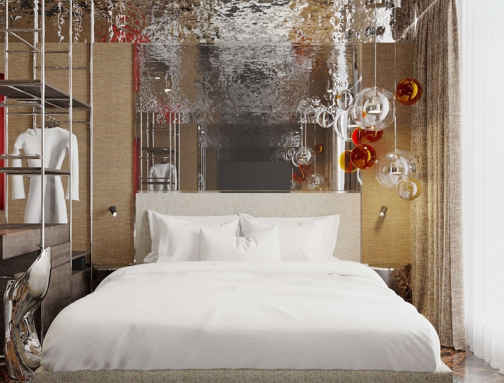 Adia Aluma Athens, Curio Collection By Hilton