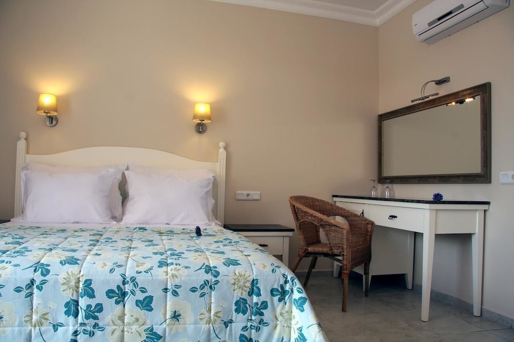 Foto de The Blue Lagoon Deluxe Hotel