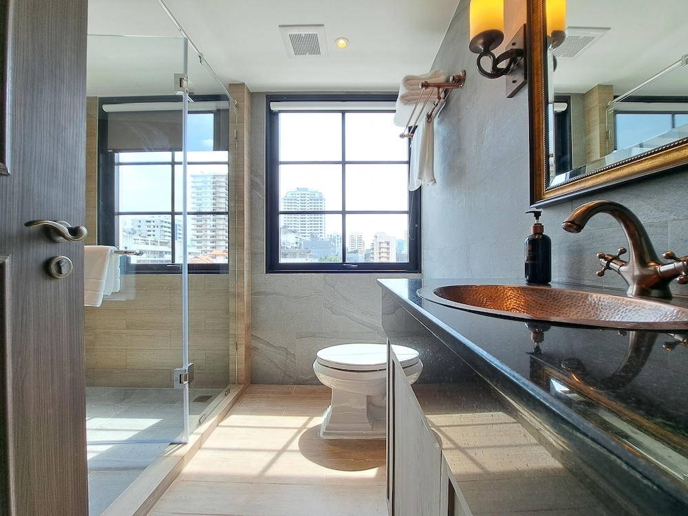 Foto de The Coach Hotel Sukhumvit - Asok BTS Bangkok