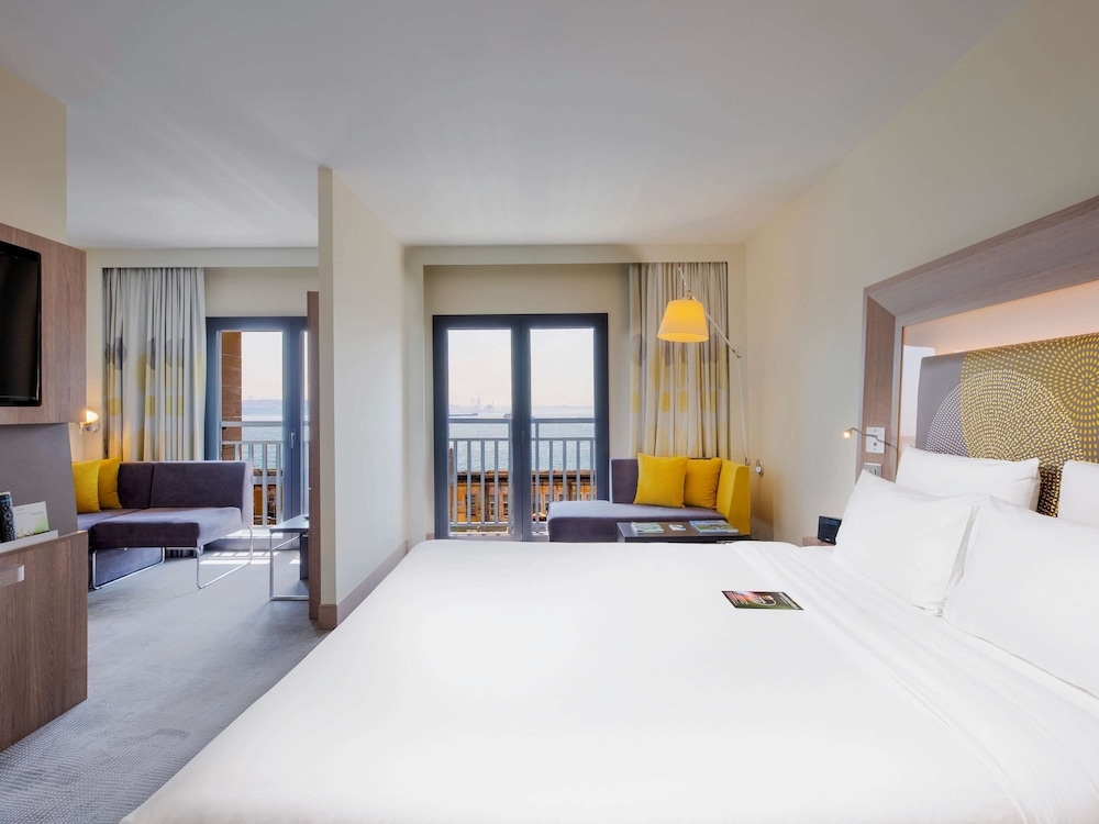 Foto de Novotel Istanbul Bosphorus