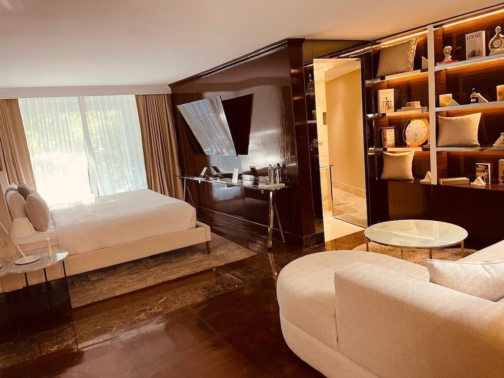 Foto de Residence L´ Heritage Tennyson by BlueBay