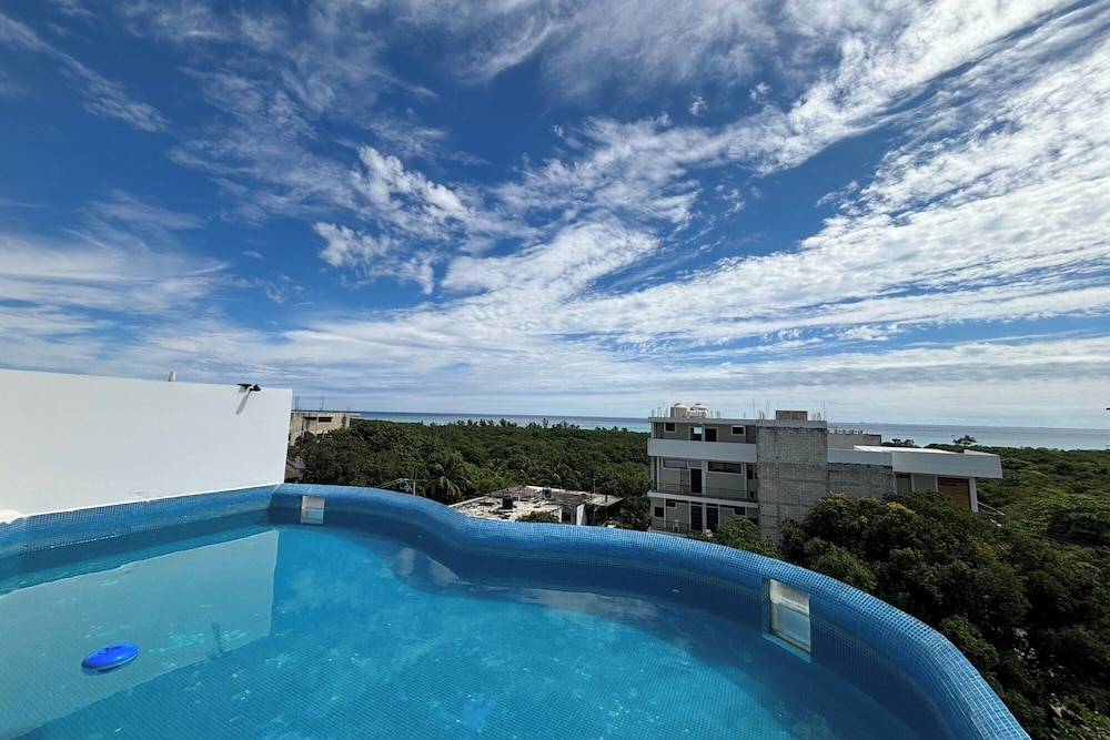 Capital O Hotel Brisas del Mar Playa Del Carmen