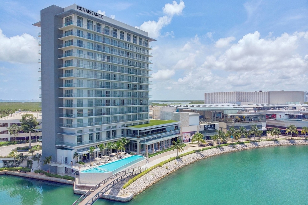 Renaissance Cancun Resort & Marina, Cancún