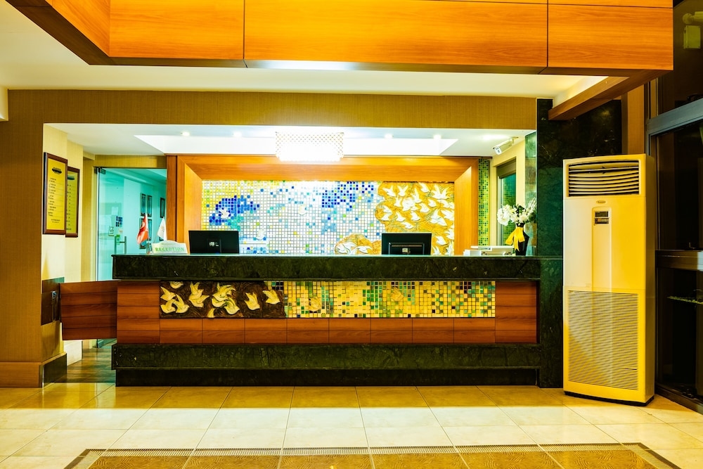 Foto de Ambassador Plaza