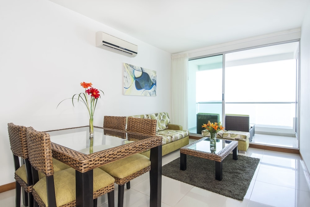 Foto de Travelers Suites Orange Cartagena