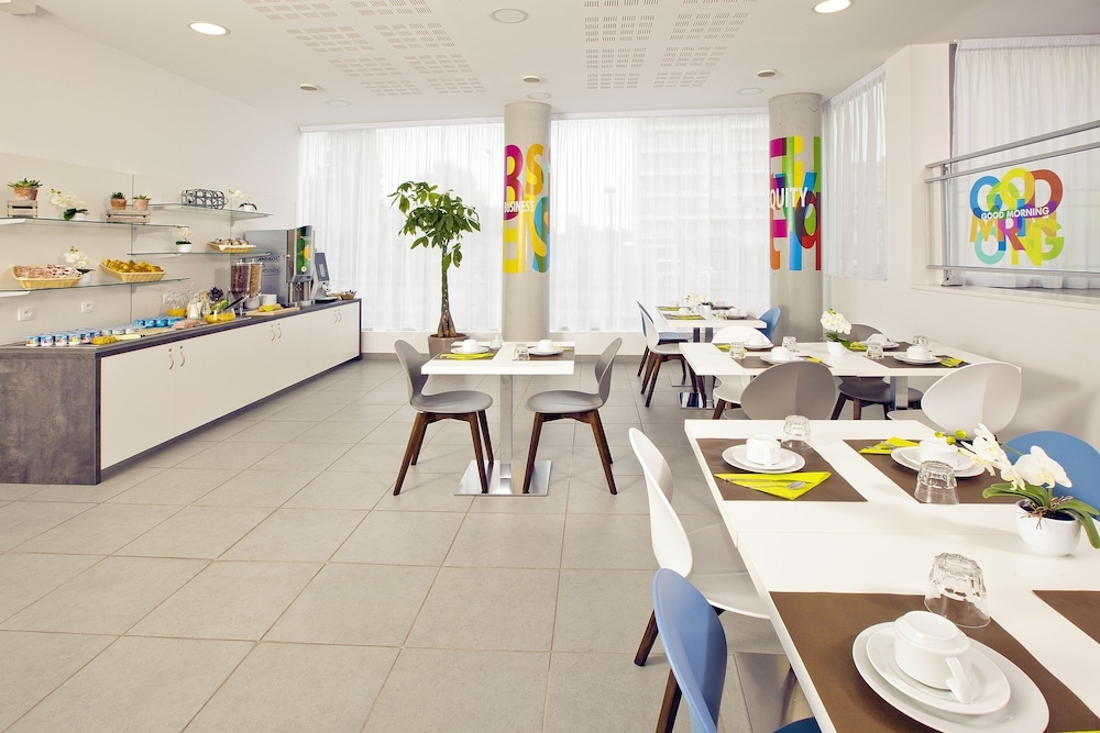 Foto de Séjours & Affaires Paris Bagneux