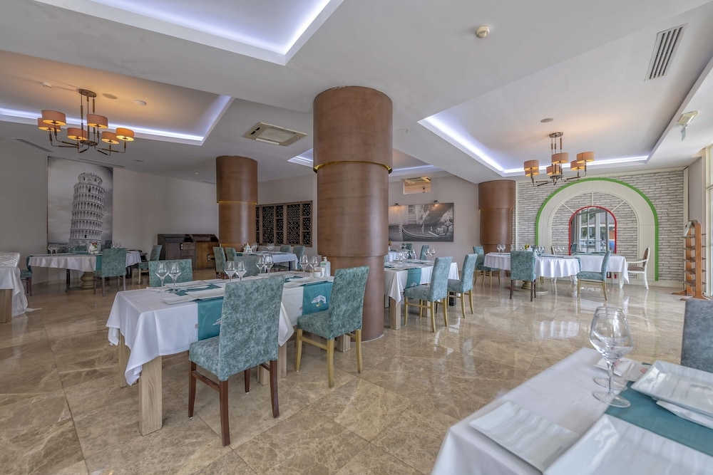 Foto de Asteria Family Resort Side (Ex. Euphoria Palm Beach)