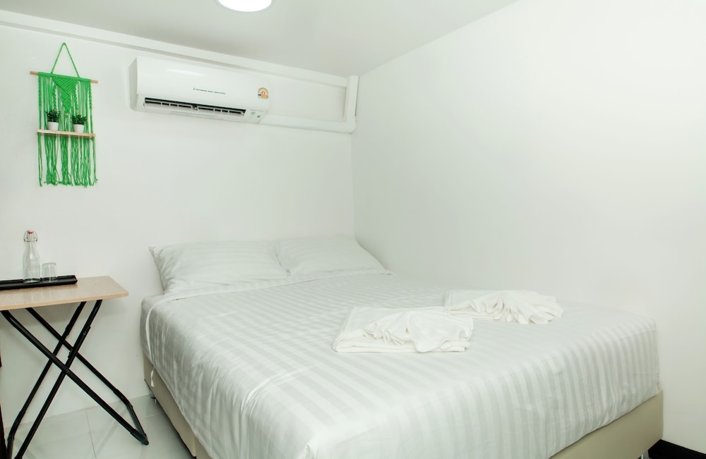 The Hostel Era, Bangkok