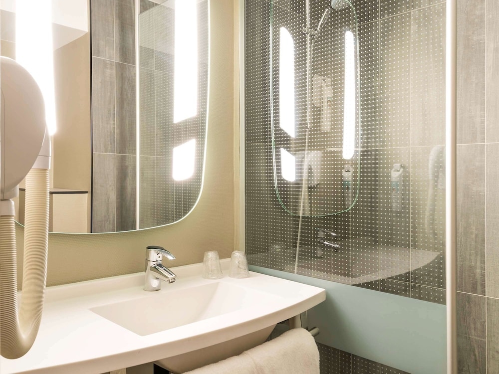 Foto de ibis Paris Gare du Nord Chateau Landon 10ème Hotel