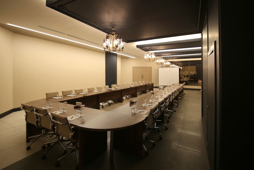 Foto de Hotel Excellence Inn