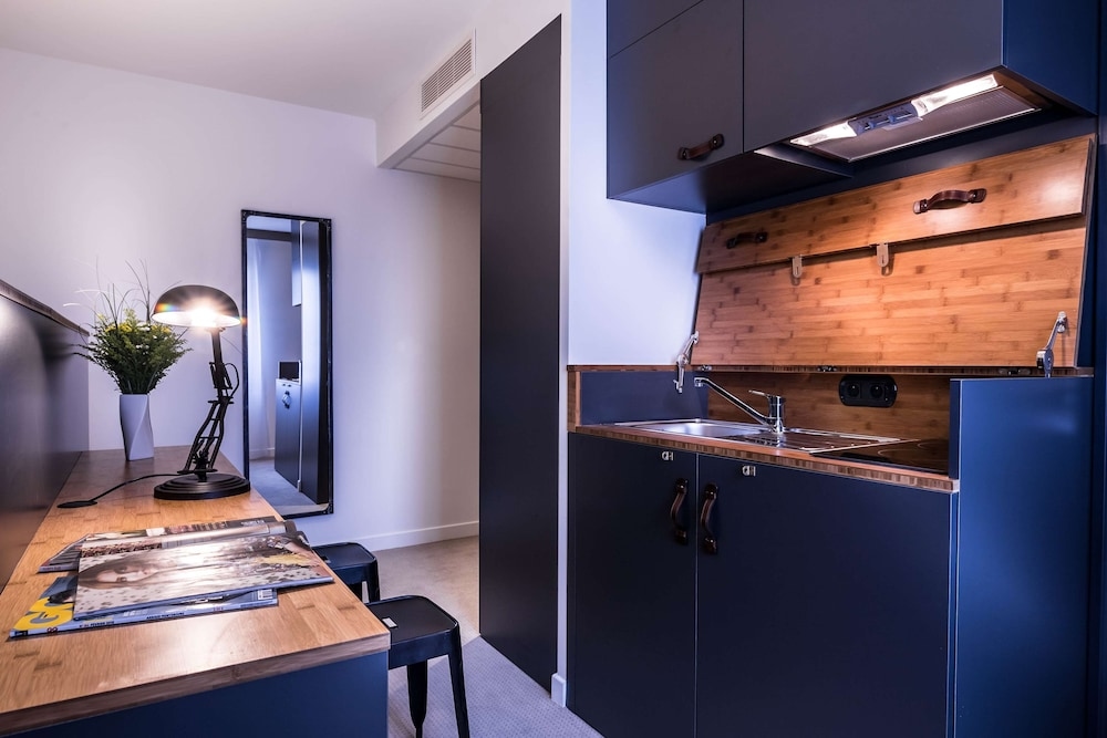 Foto de Best Western Plus Suitcase Paris La Defense
