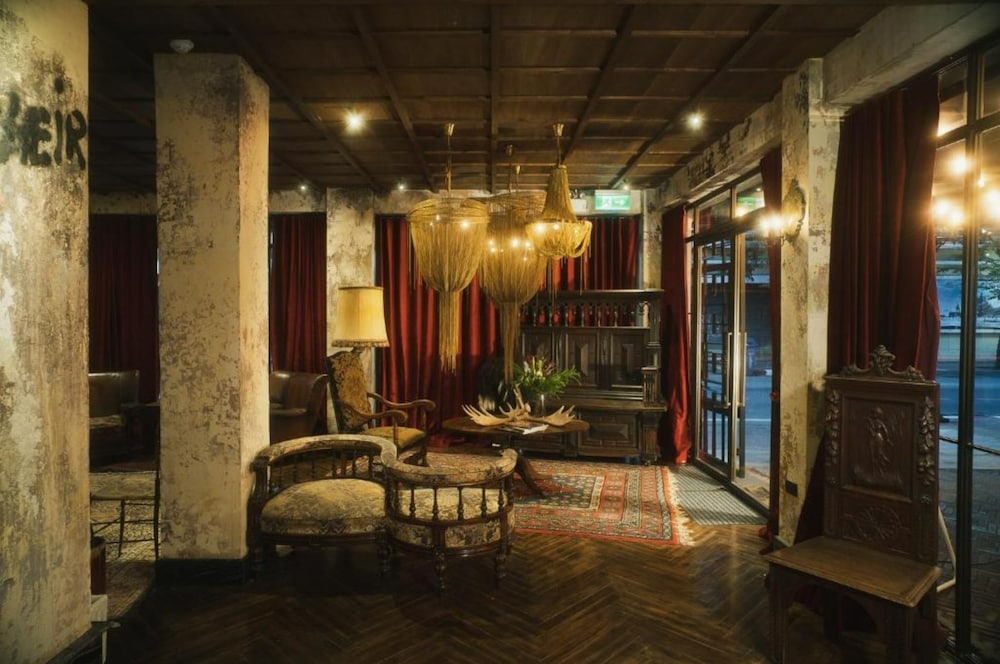 Baan Tuk Din Hotel
